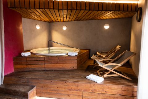 Vířivka ve wellness rezidence